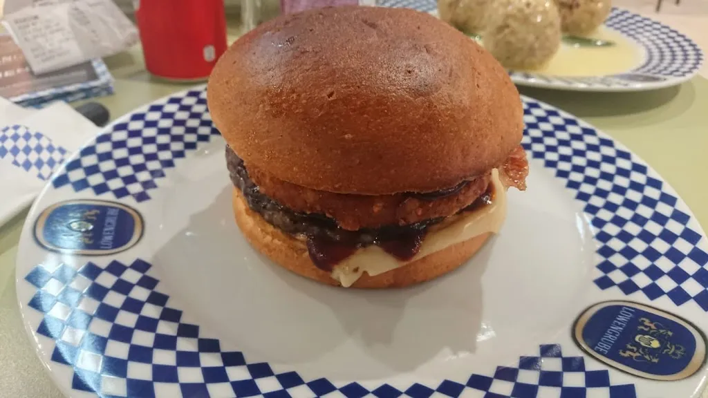 Momo e Mary_Löwengrube_San Rocco al Porto_review