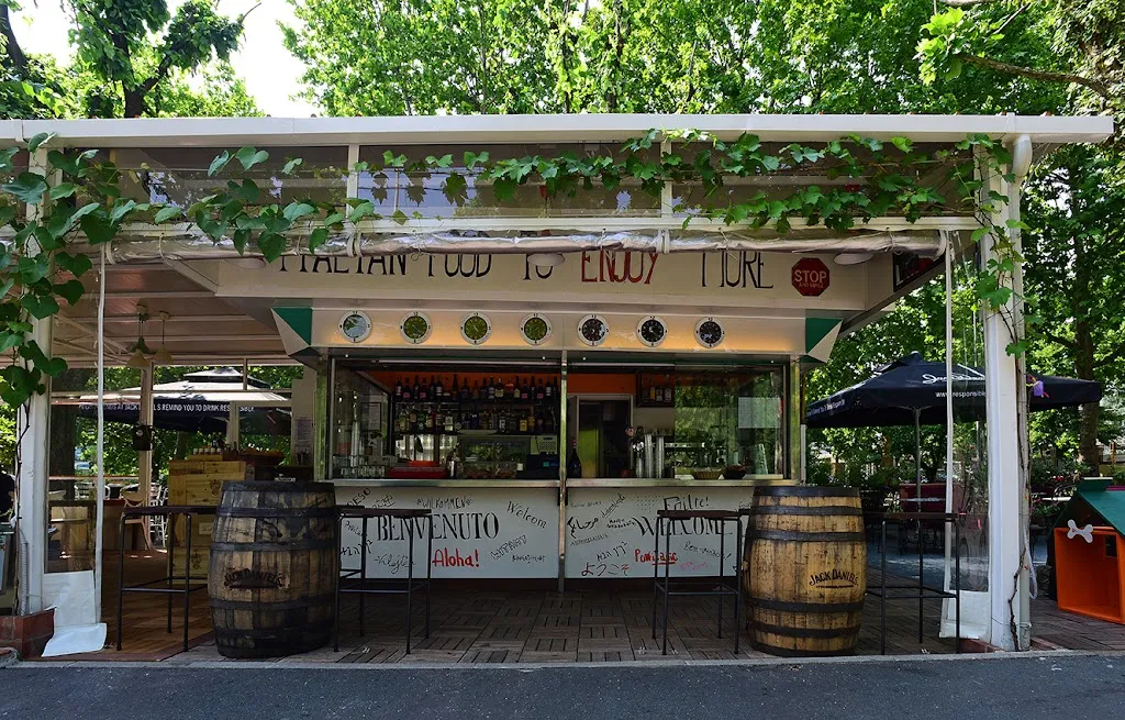 Ortobello Hamburger & Joy restaurant in San Siro