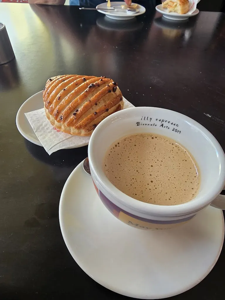 simone alghisi_Pizzeria Caffè Magnolia_Sannazzaro de' Burgondi_review