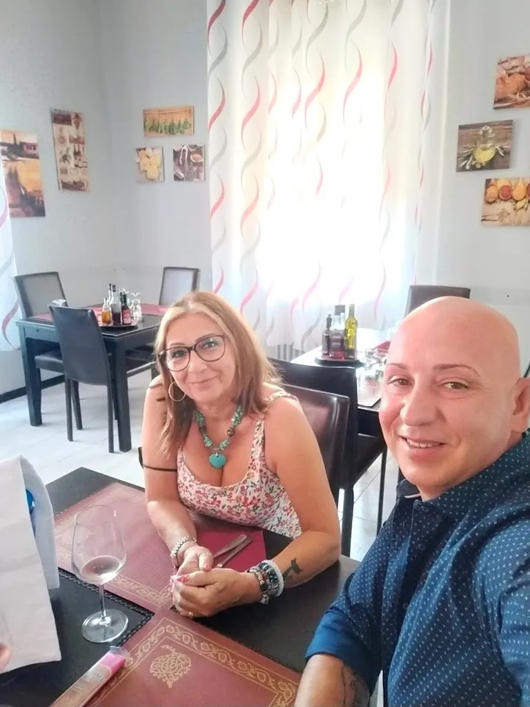 Bar trattoria greco_Sannazzaro de' Burgondi_slider_image_3