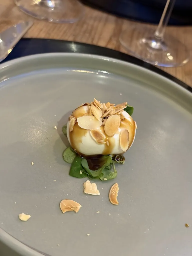 Benedetta Versiglia_La Pluma_Santa Giuletta_review