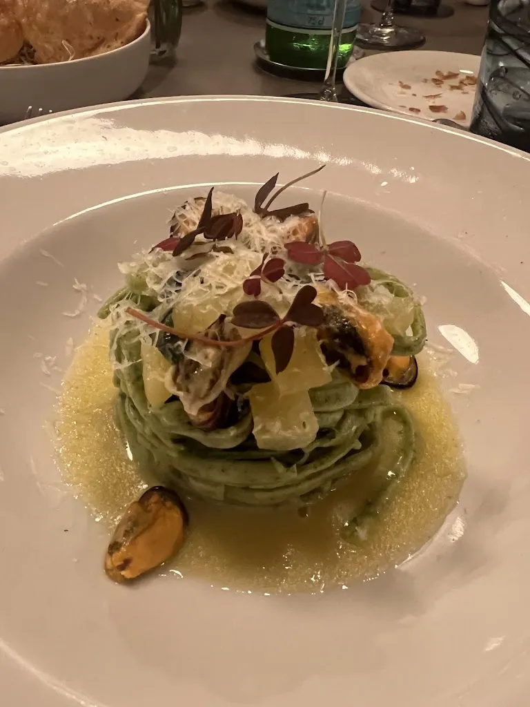 Federica Caccia_Ad Astra_Santa Maria della Versa_review