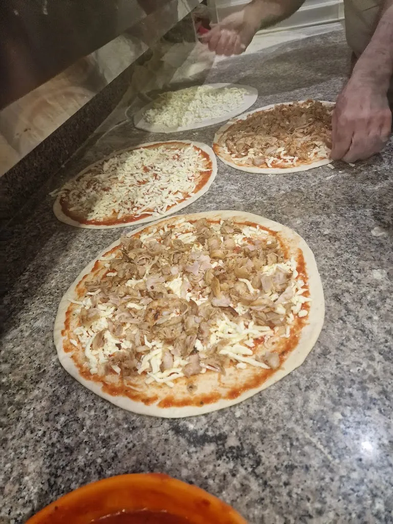 Menu_Pizzeria d'asporto POMODORO E BASILICO_Sarezzo_image_6