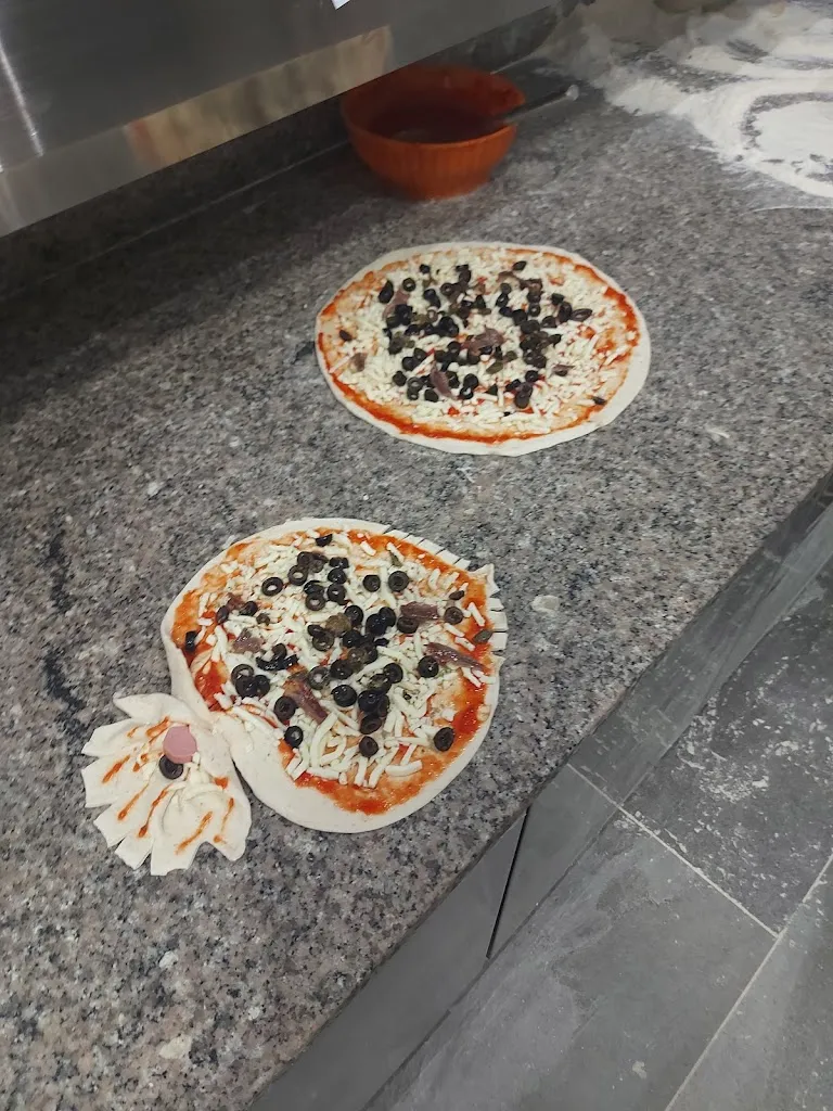 Menu_Pizzeria d'asporto POMODORO E BASILICO_Sarezzo_image_9