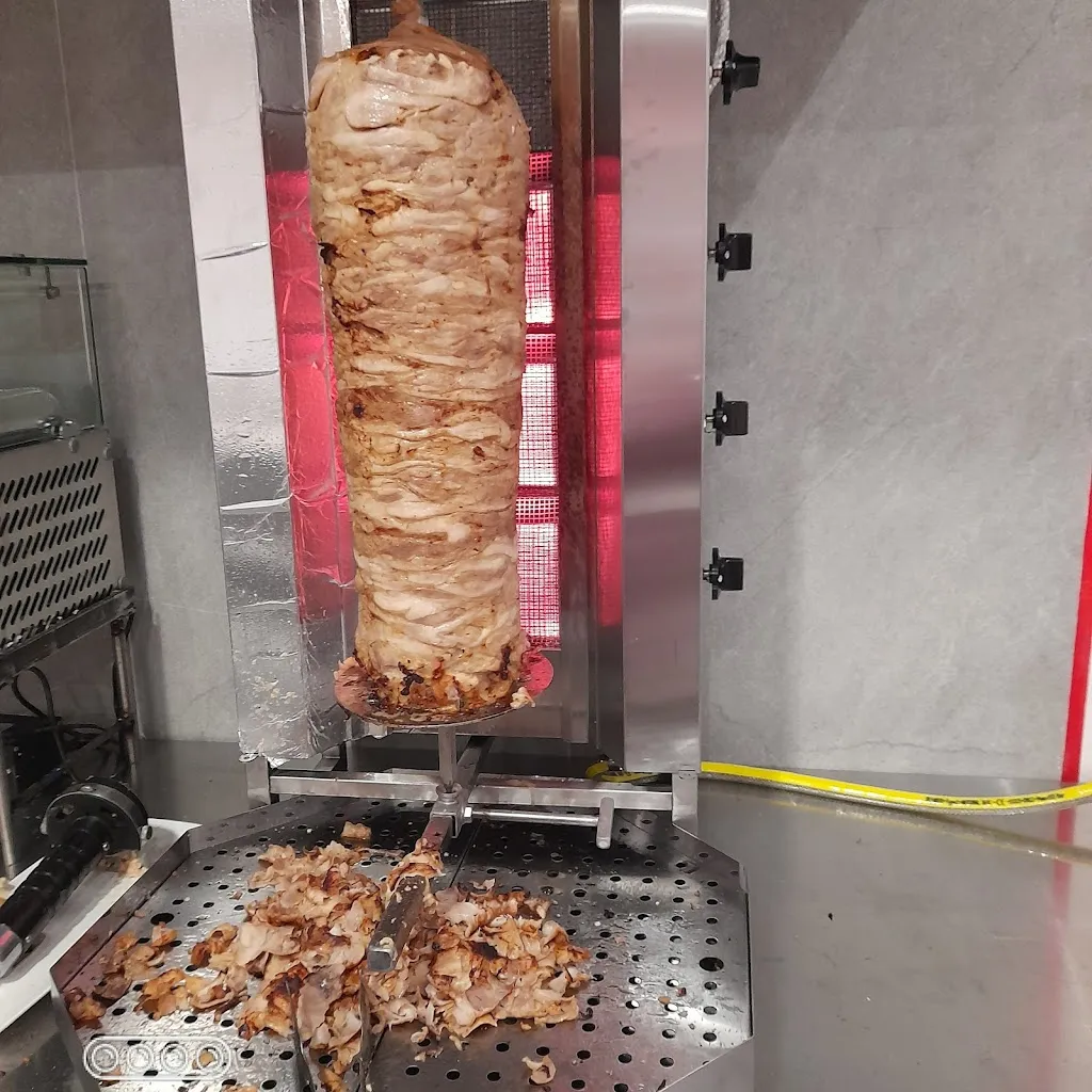 Pizzeria d'asporto POMODORO E BASILICO restaurant in Sarezzo