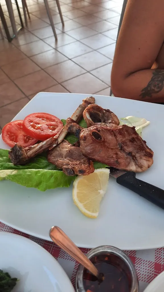 Cristiana Beloli_Bar 3000 Arrosticini Di Curini Umberto_Canzano_review