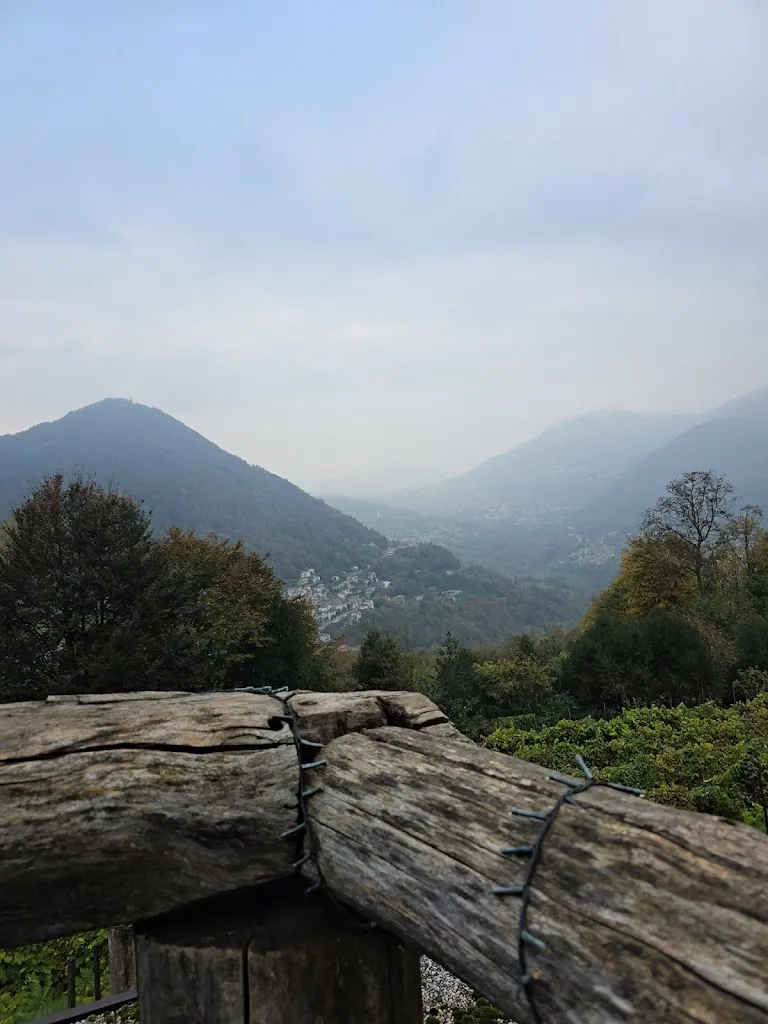Razvan RRR_Agriturismo Al-Marnich - Lago di Como_Schignano_review
