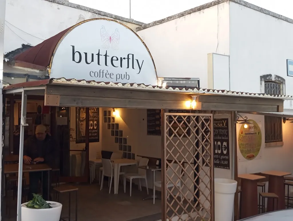 BUTTERFLY Coffee Pub - ALAMY L' Hamburgeria_Caprarica di Lecce_slider_image_3