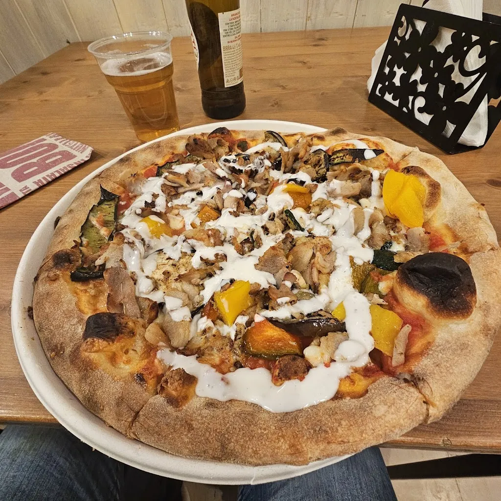 Francesco Fattori_Il Veliero - Hamburger e pizza_Scanzorosciate_review
