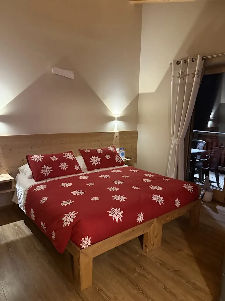 Abir Mahamid_Alpen Chalet - Charme Mountain Hotel & Private Spa_Schilpario_review