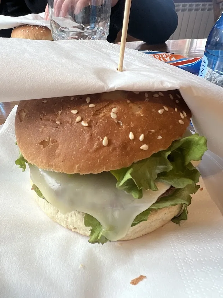 M B_Chalet Paradais_Schilpario_review