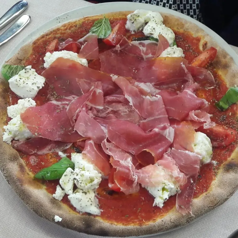 Pizza Litta 2_Senna Lodigiana_slider_image_2