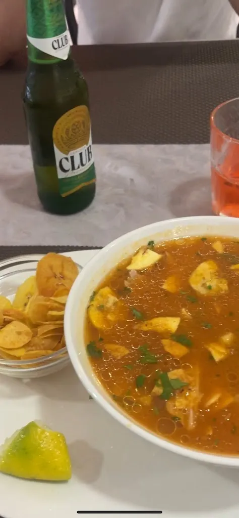 Renata Mora_La cabañita machaleña_Segrate_review