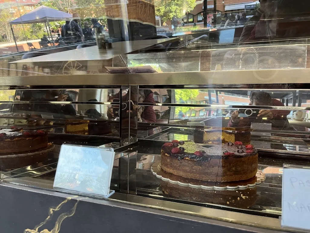 Maheshwaran Jothi_Maximilian Bistrot_Segrate_review