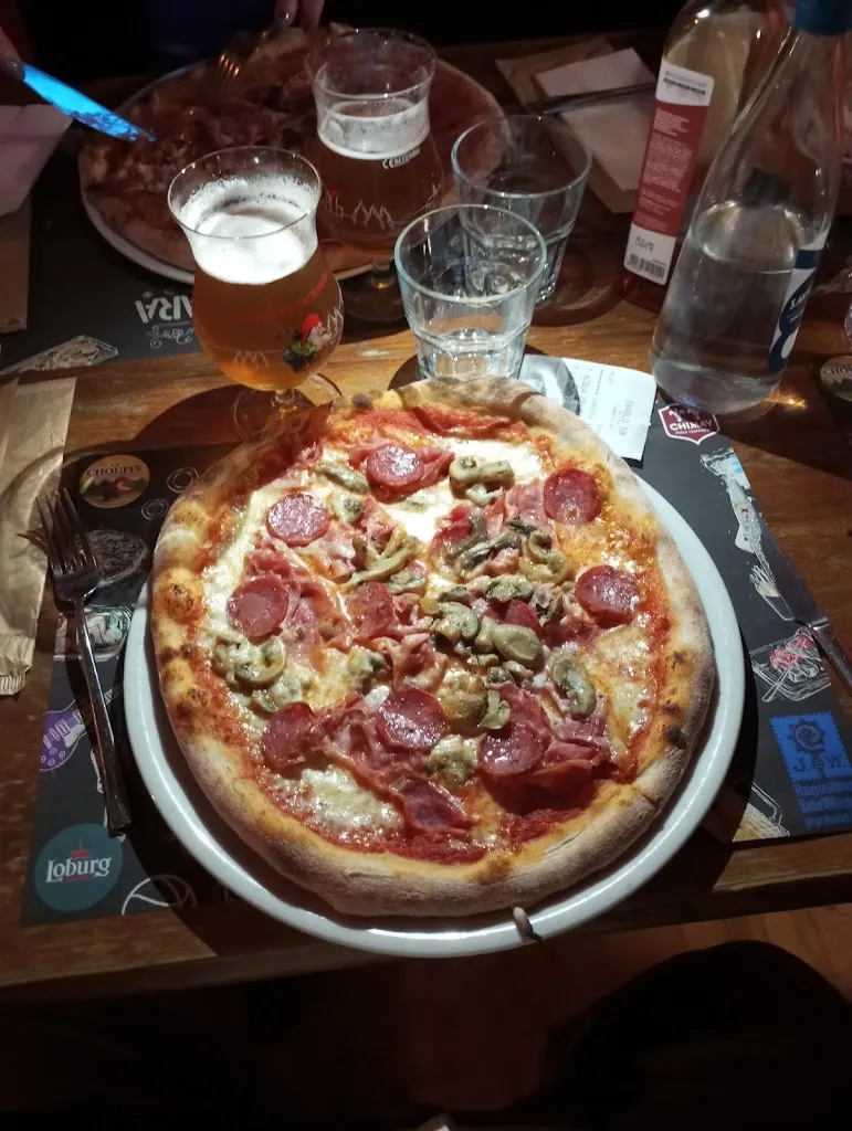 Andrea Ferr_Old Pub Pizzeria Albachiara_Sermide_review
