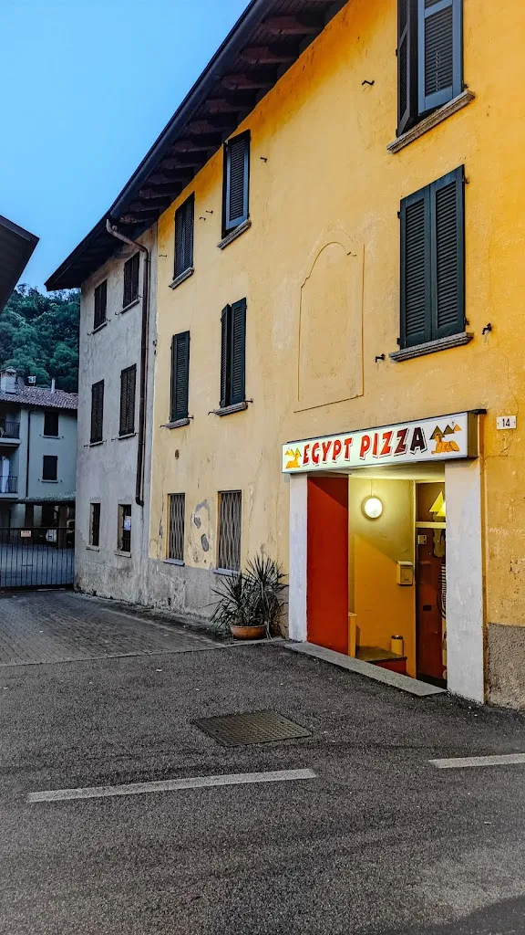 Egypt Pizza_Sirone_slider_image_3