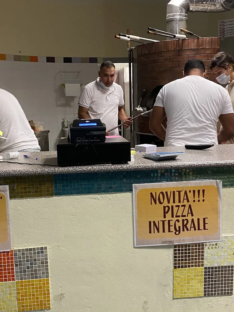 Elena Cutrona_Egypt Pizza Mania Hamed Mohamed_Sirone_review