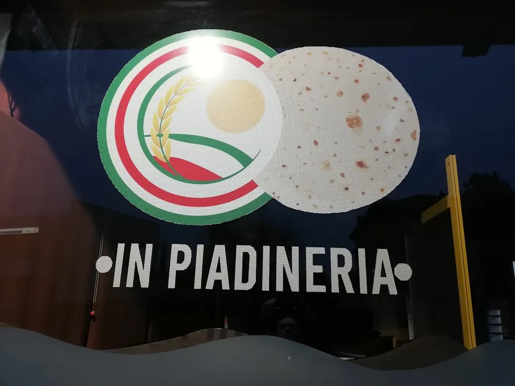 In Piadineria Penati Luciano_Sirtori_slider_image_3