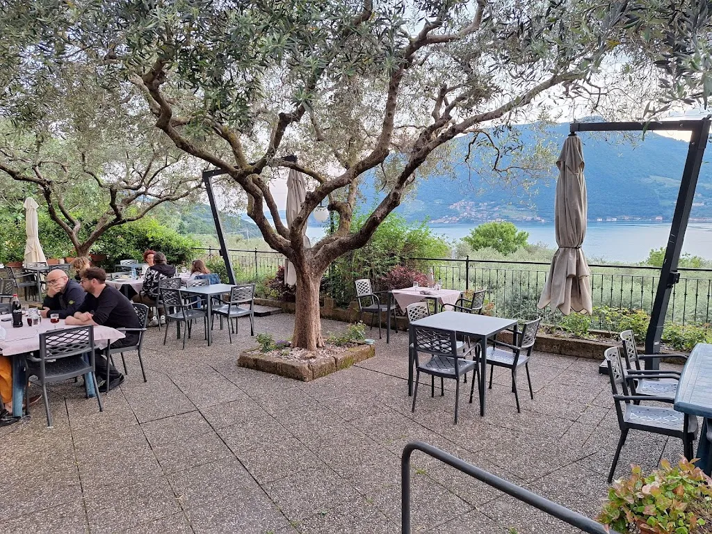 Ristorante Pizzeria La Torre_Siviano_slider_image_1