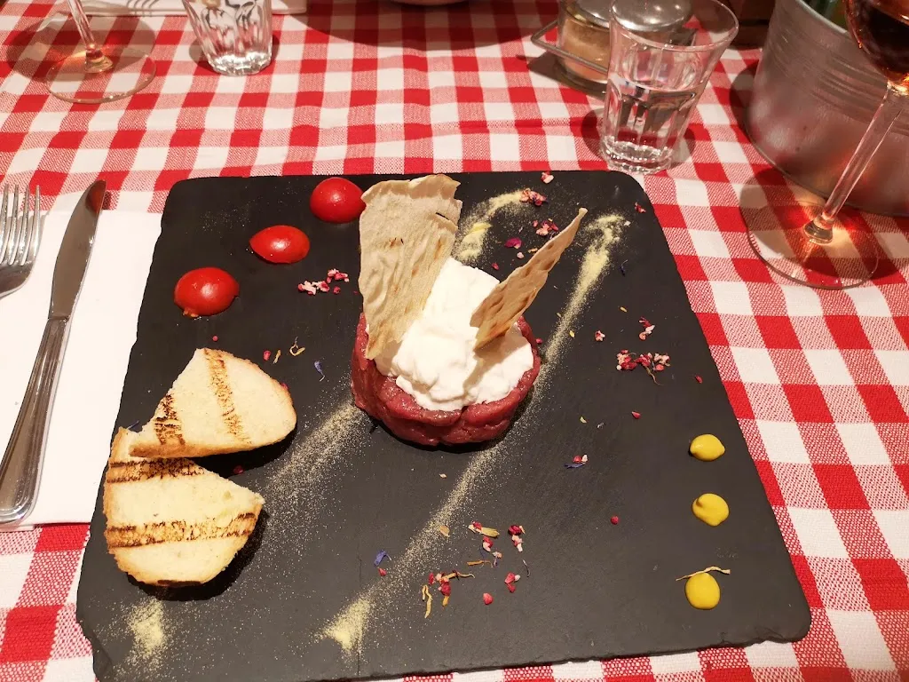 Janet Varsa _Trattoria dal Moro_Soave_review