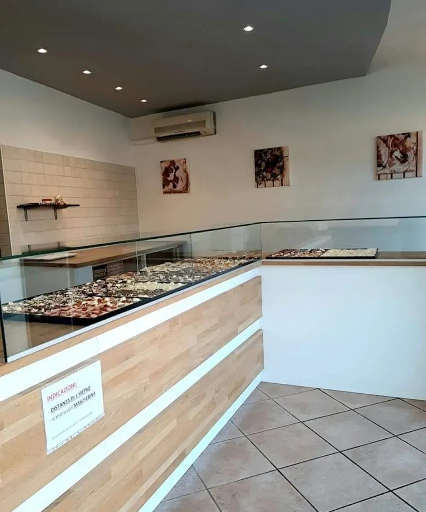 Pizzeria Al Castello SOAVE restaurant in Soave