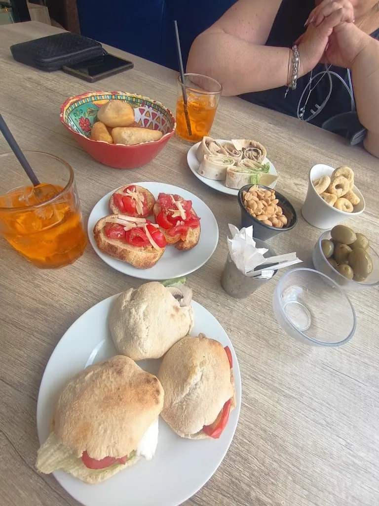 Sharon Martino_Latino cafe & bistrot_Campi Salentina_review