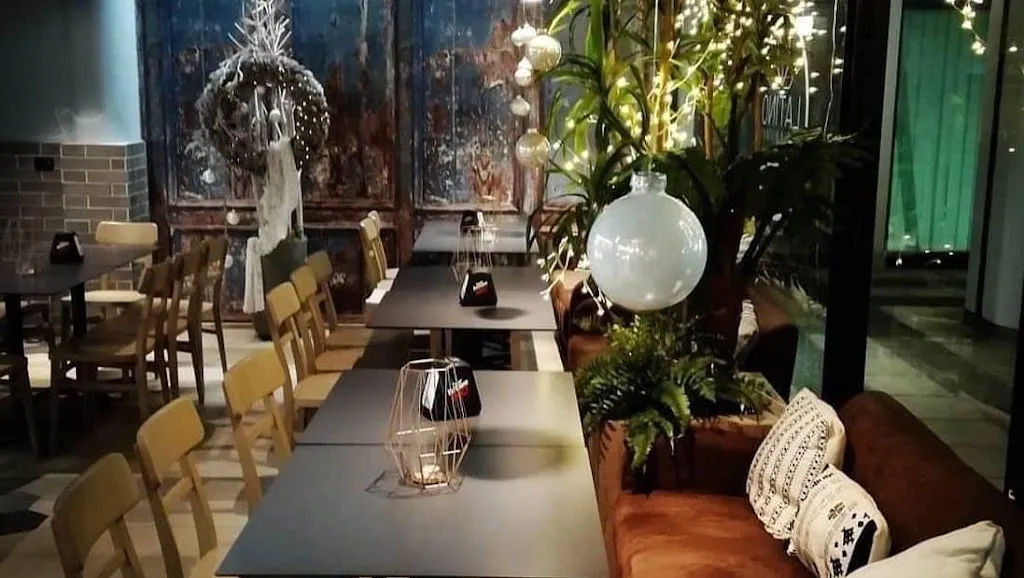 Latino cafe & bistrot restaurant in Campi Salentina