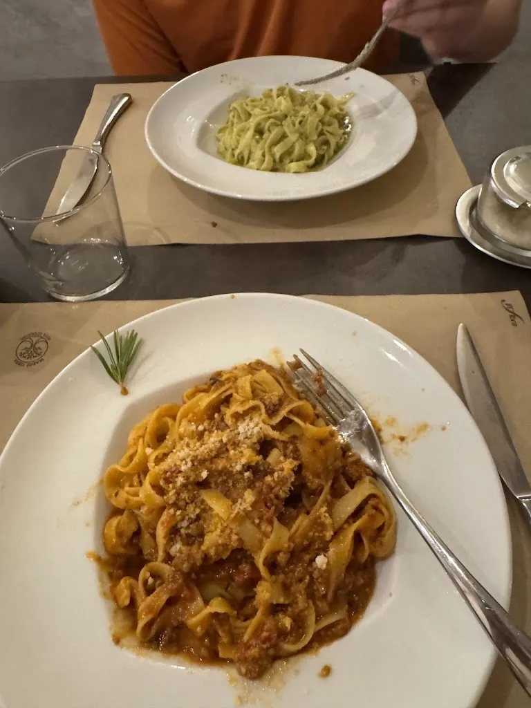 Jessica Wills_Il Vicolo_Sirmione_review