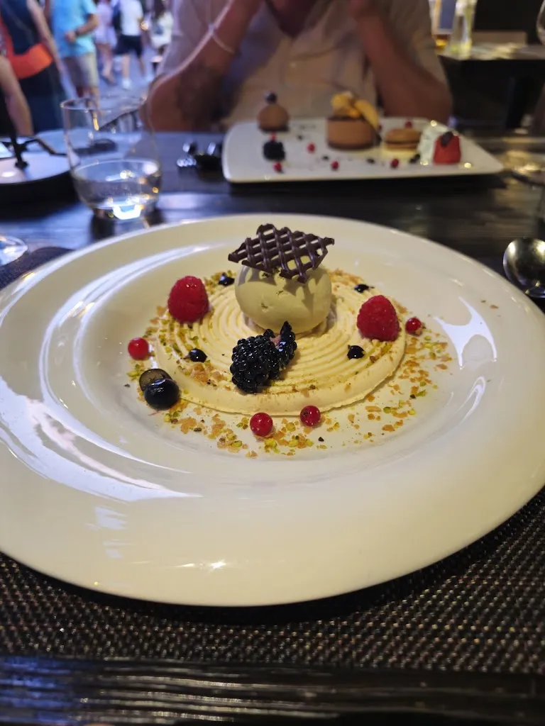 Sander Clarisse_Il Girasole_Sirmione_review