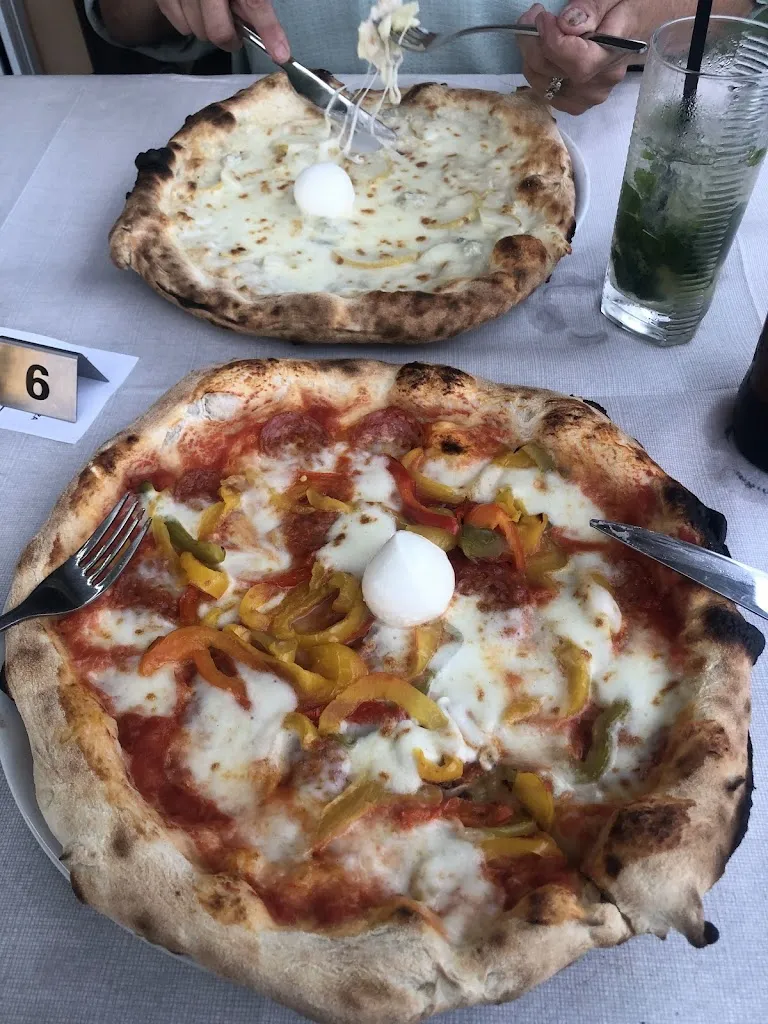 Jay Erikson_La Bottega Della Pizza, sirmione_Sirmione_review