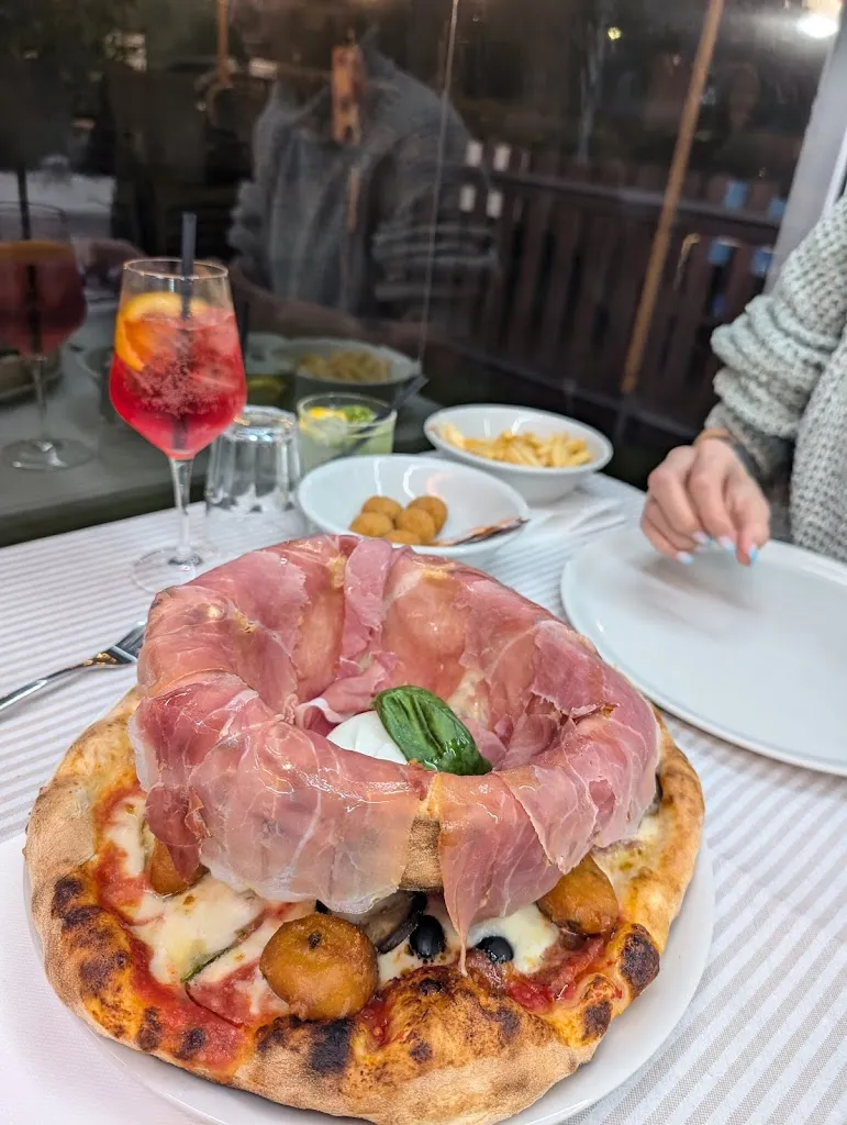 michael fox_La Bottega Della Pizza, sirmione_Sirmione_review