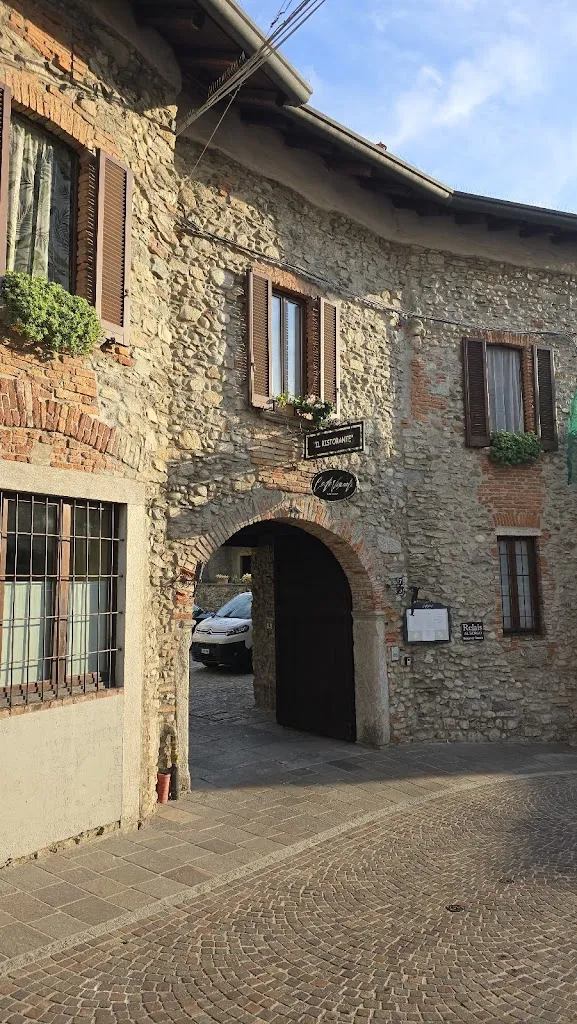 Christian Parth_Corte Visconti_Somma Lombardo_review