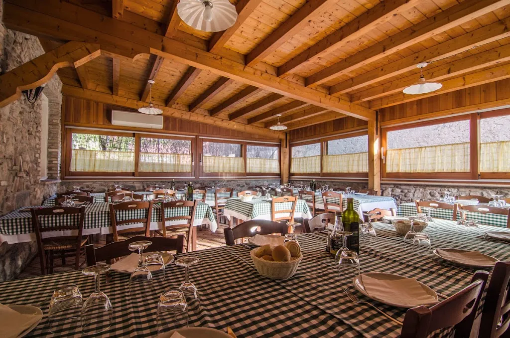 Agriturismo La Torretta Da Valentina restaurant in Solferino