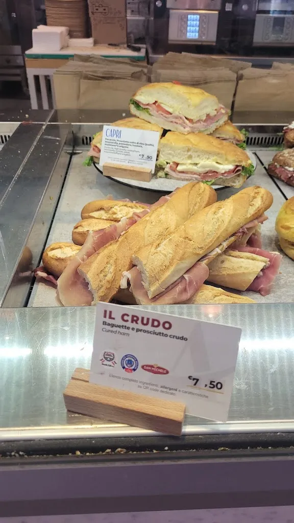 Michael Racine_Autogrill Somaglia Ovest_Somaglia_review