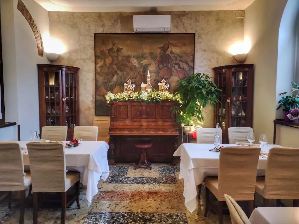 Ristorante Antica Rocca_Soncino_slider_image_3