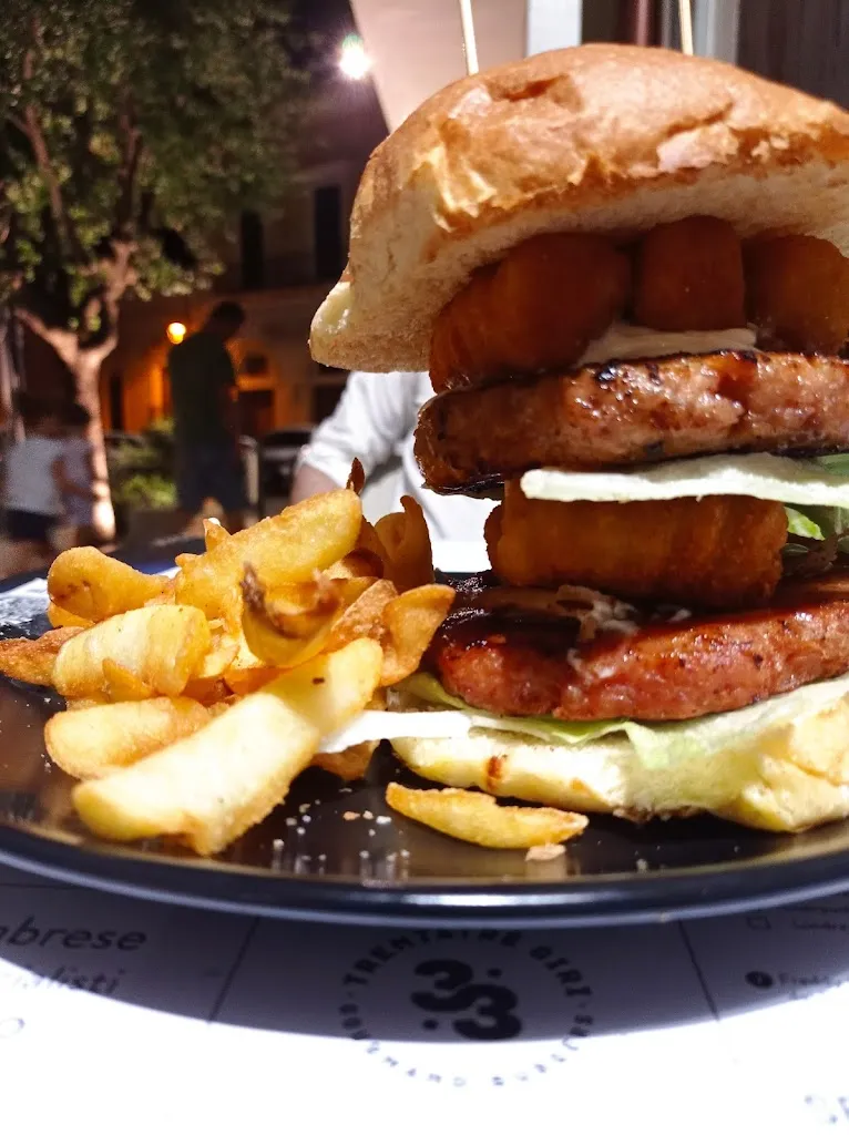 Menu_33 Giri Gourmand Burgers_Campi Salentina_image_2