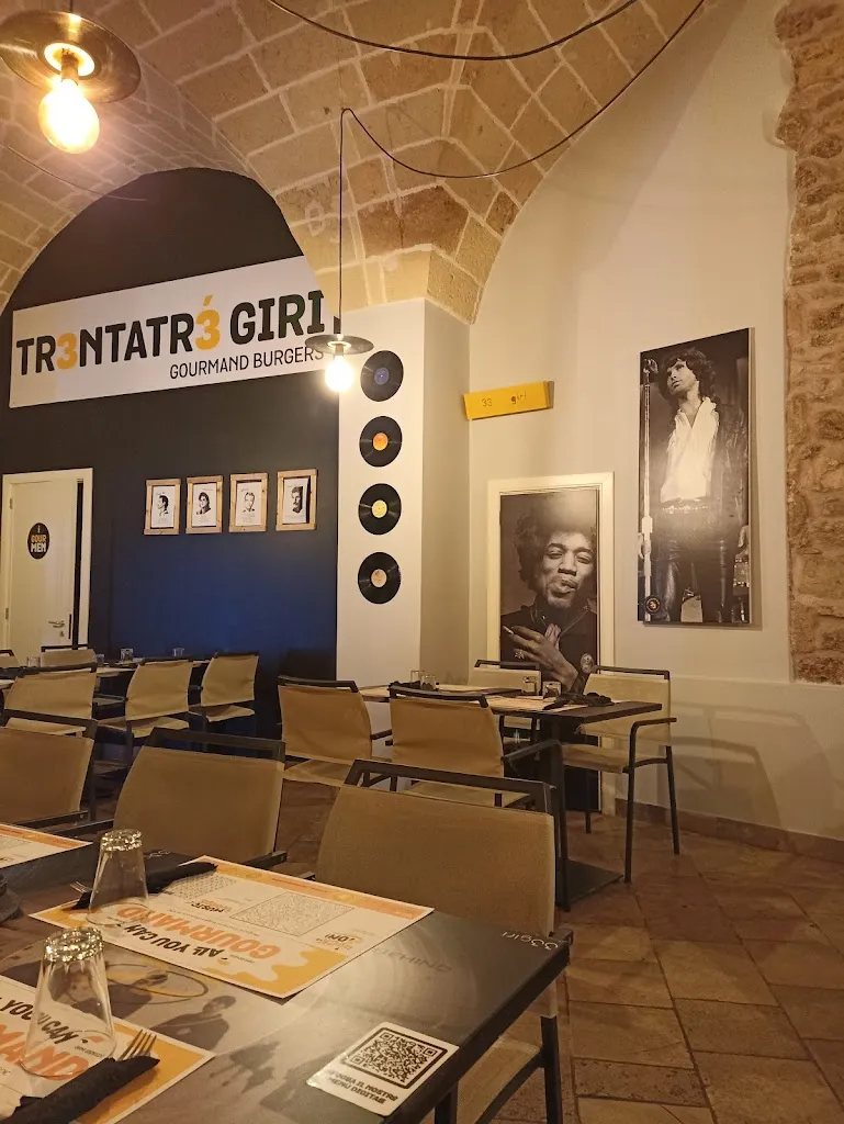 Vincenzo_33 Giri Gourmand Burgers_Campi Salentina_review