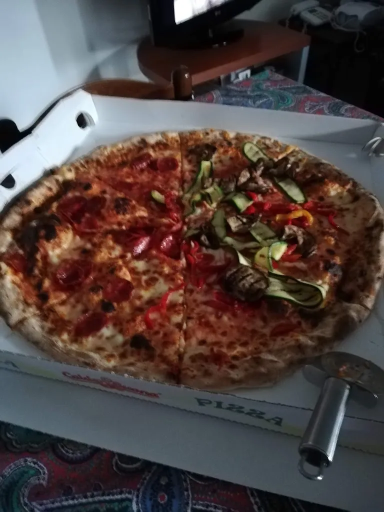 Menü_Pizzeria Regina Sovico_Sovico_Bild_3