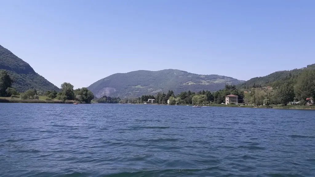 Tania Berezovskaya_Bar centro nautico_Spinone al Lago_review