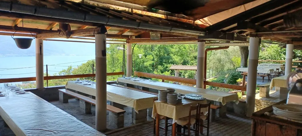 Crotto delle Camelie restaurant in Stazzona