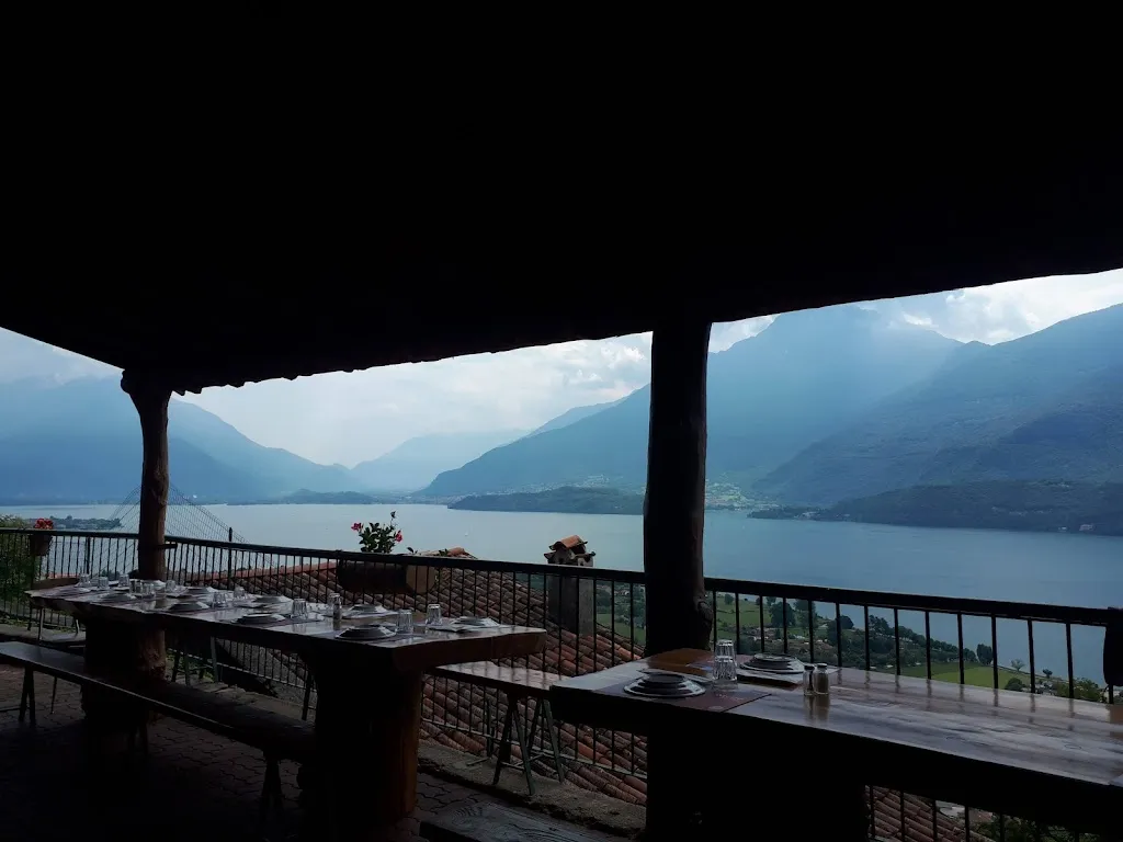 Trattoria Crottone Del 1400_Stazzona_slider_image_3