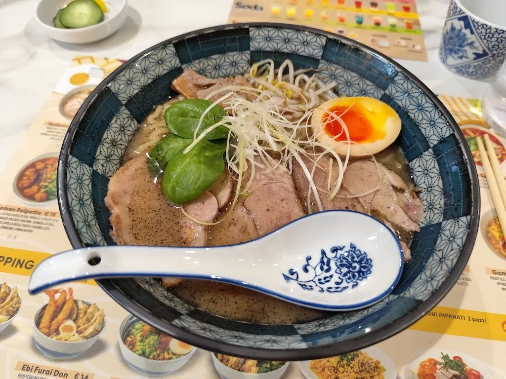 AmiRamen_Stezzano_slider_image_3