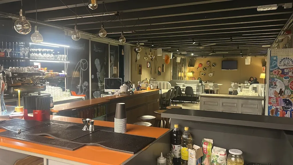 COUNTRY restaurant in Sulbiate