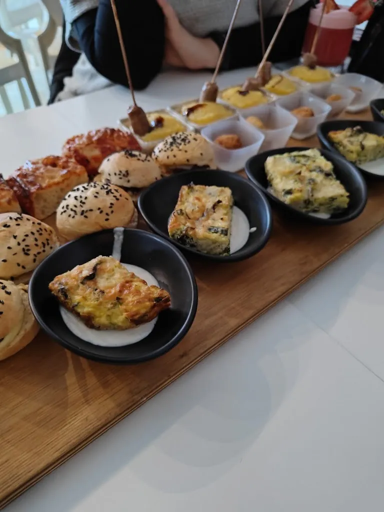 Ferruso Family_Caffé Latte_Suisio_review