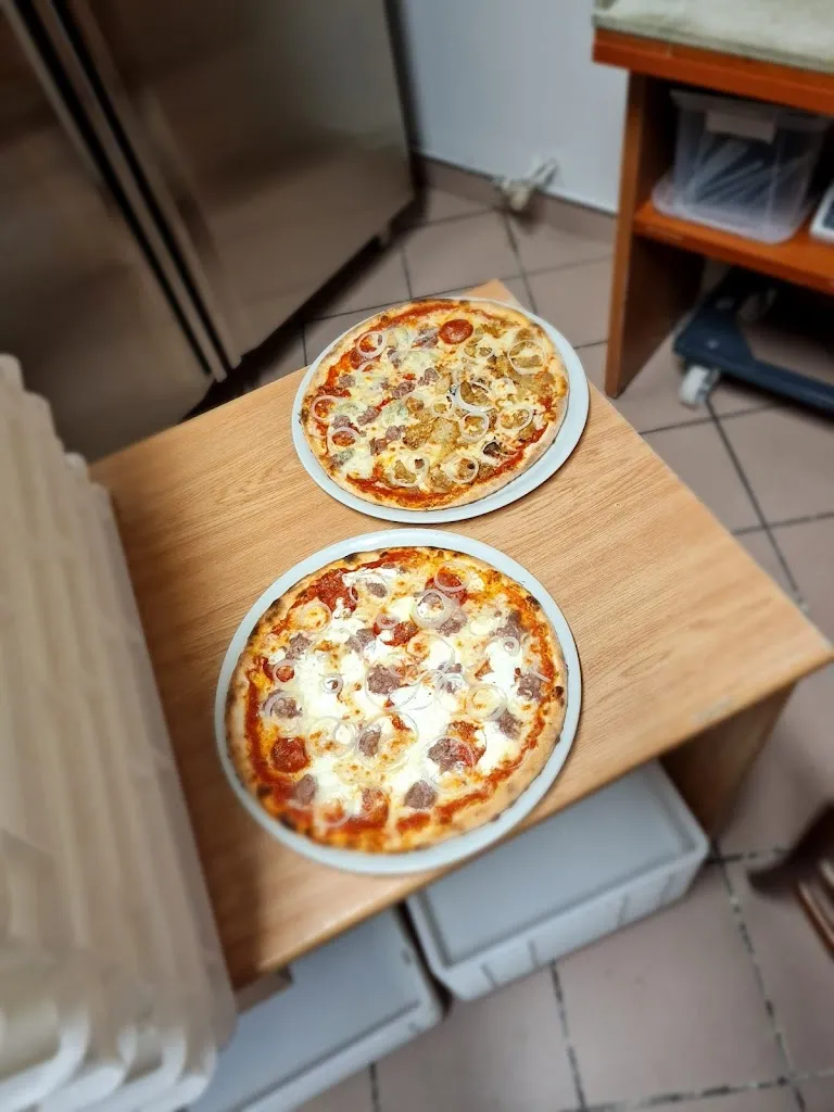 Menu_L'angolo Della Pizza DI Veli Amarildo_Suisio_image_7