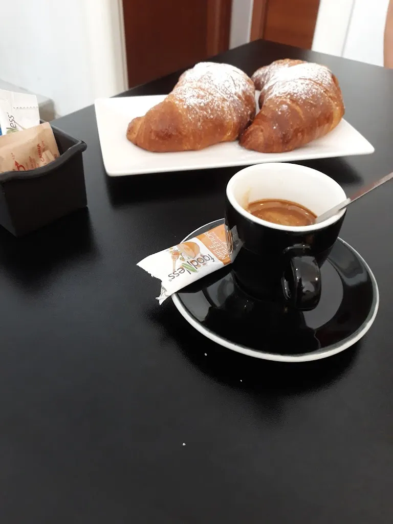 Ioan Birgauan_Il Caffè Del Sole_Suisio_review