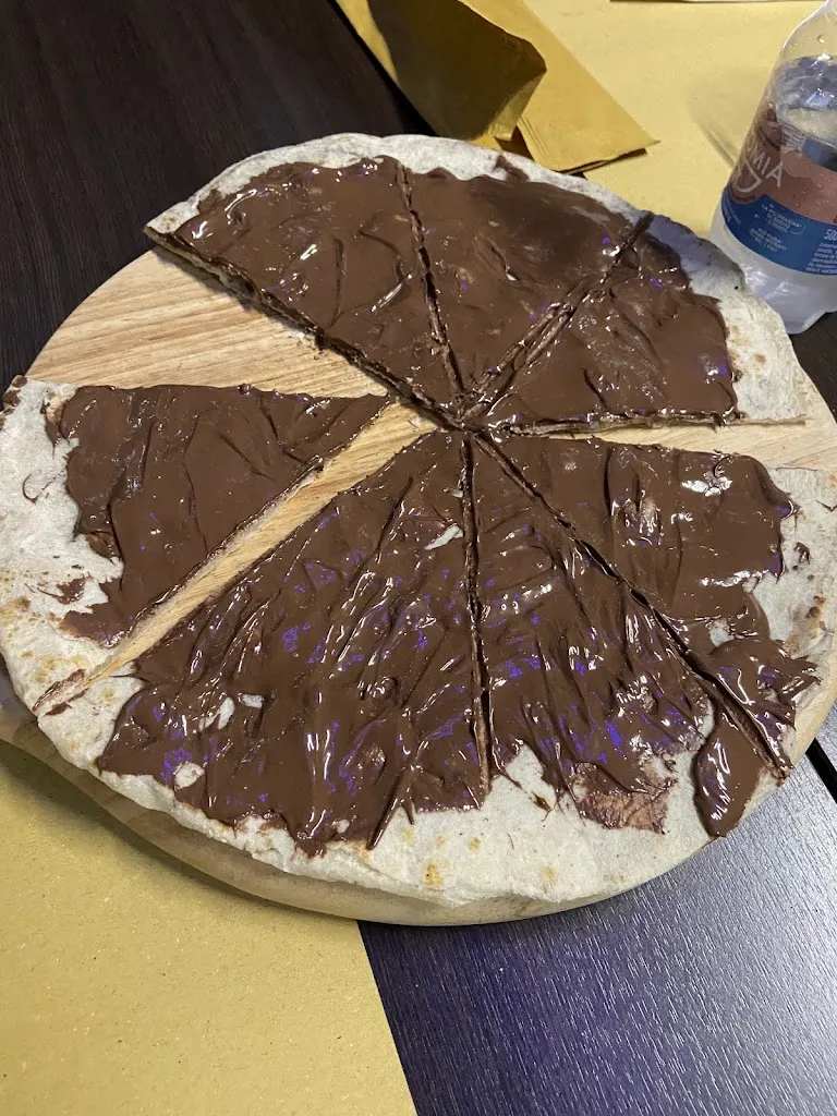 Desy Ferro_Angel Bar & Pizzeria_Sustinente_review