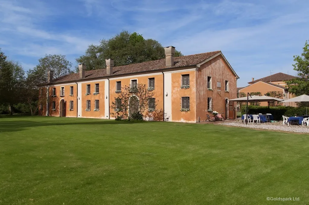 Agriturismo Ca' Guerriera restaurant in Sustinente