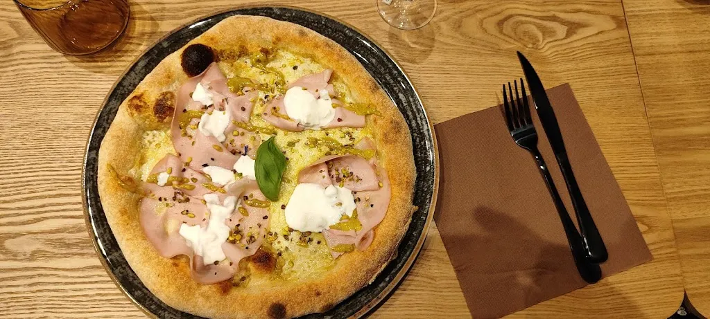 Achille Lazzarin_MILLI Pizzeria Gourmet_Taino_review