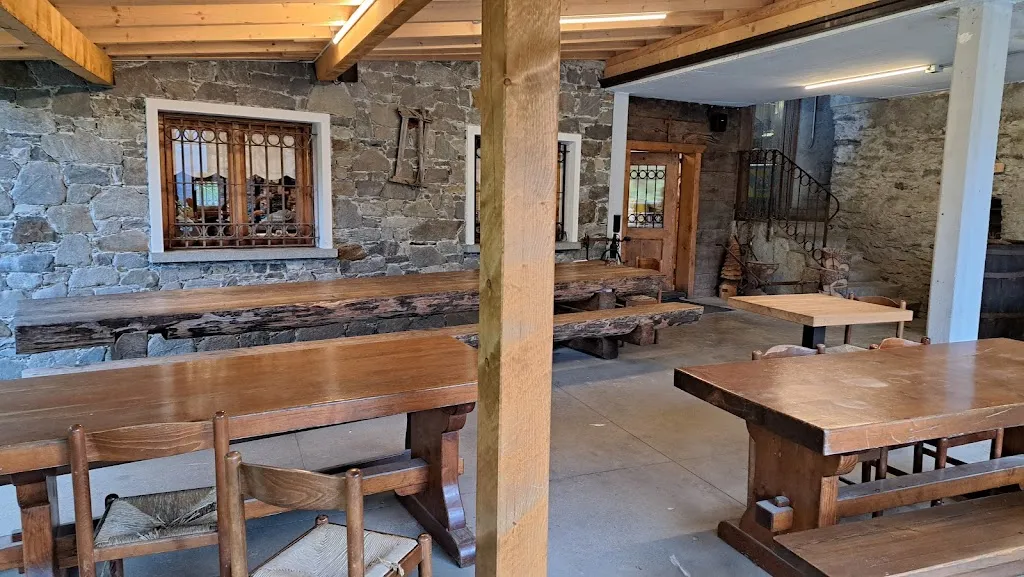 Crot Dul Bem restaurant in Talamona